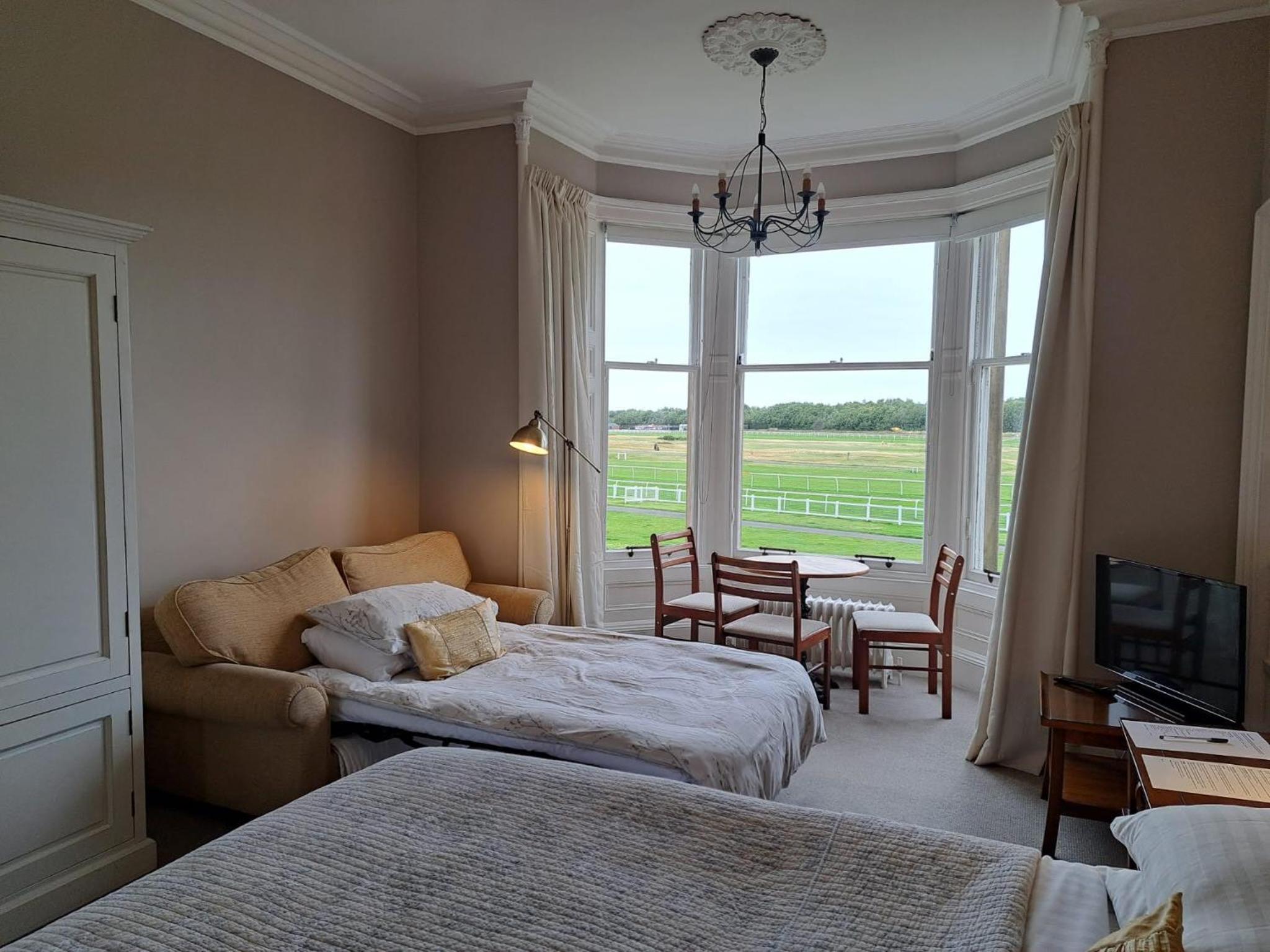 Arden House - rooms with continental breakfast