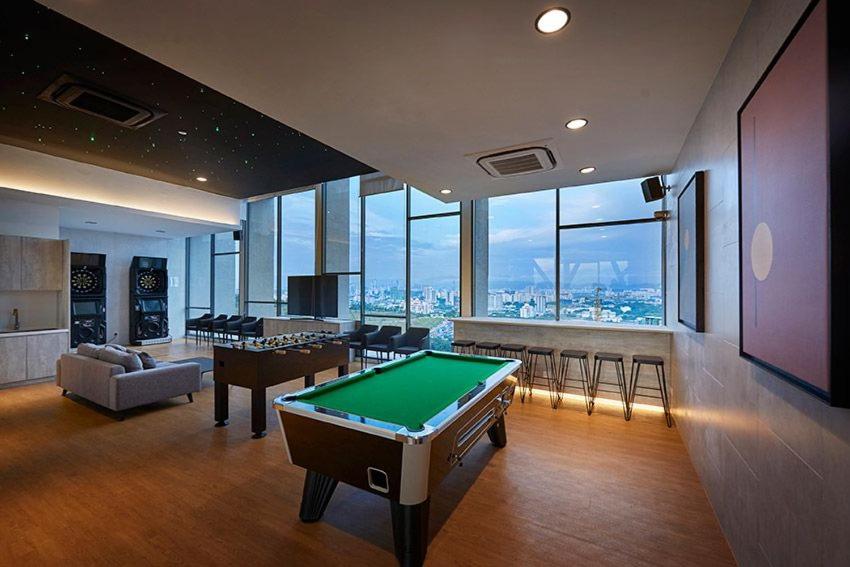 Sky Pool Luxury Suite