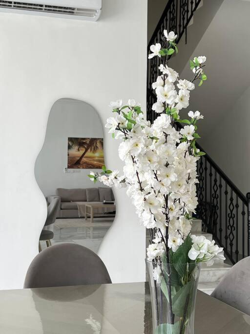 Yiti Villa