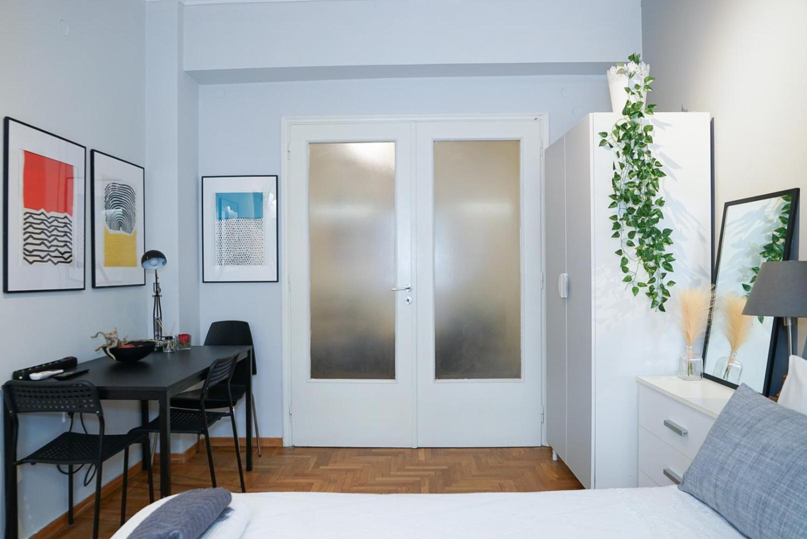 Comfy studio apartment very close to city centre