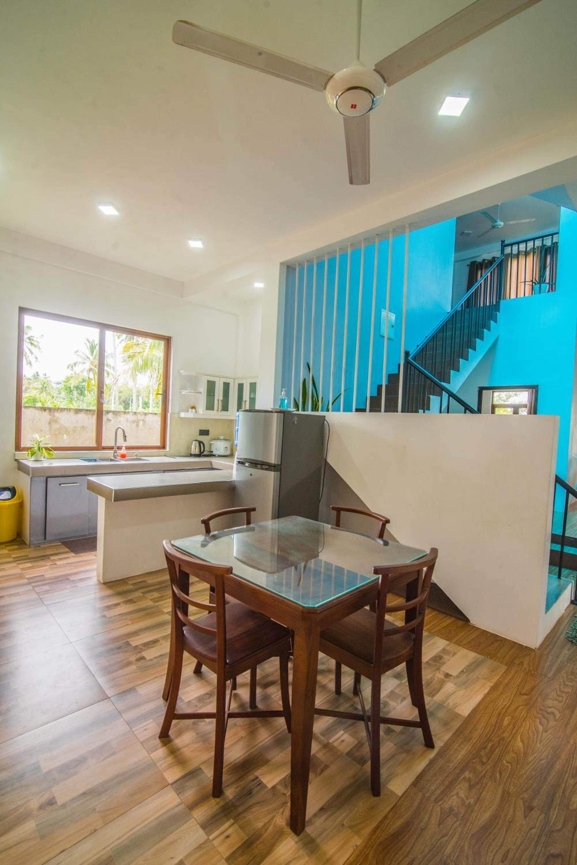 LEO-BREEZE Apartments view 4