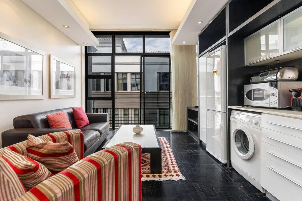 Cosy City Oasis at Mandela Rhodes with Pool W502 view 2
