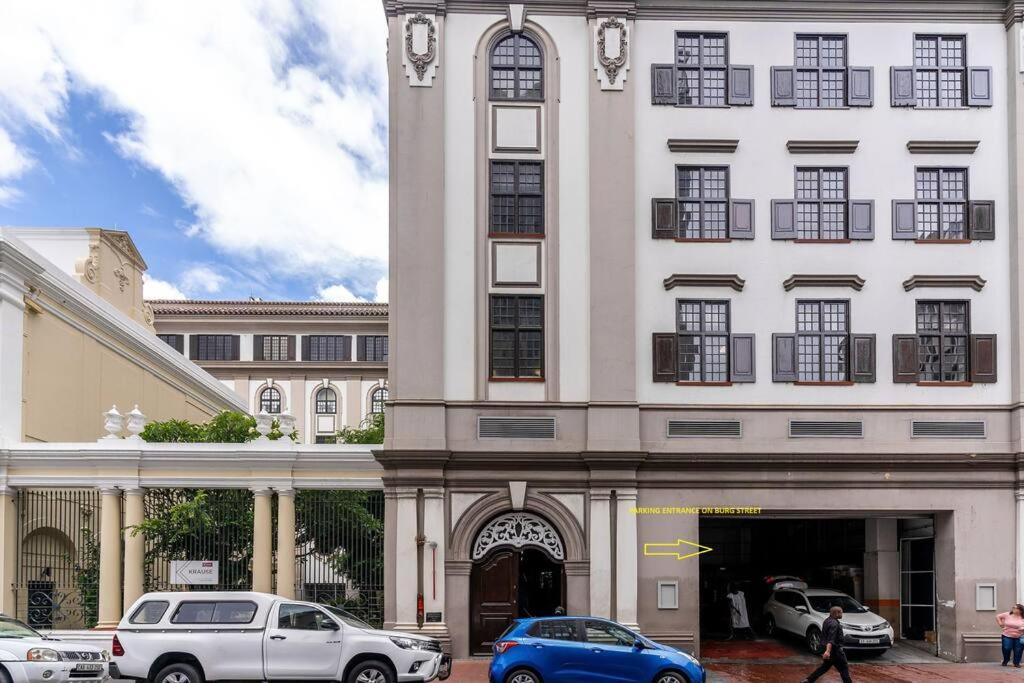 Cosy City Oasis at Mandela Rhodes with Pool W502 view 5
