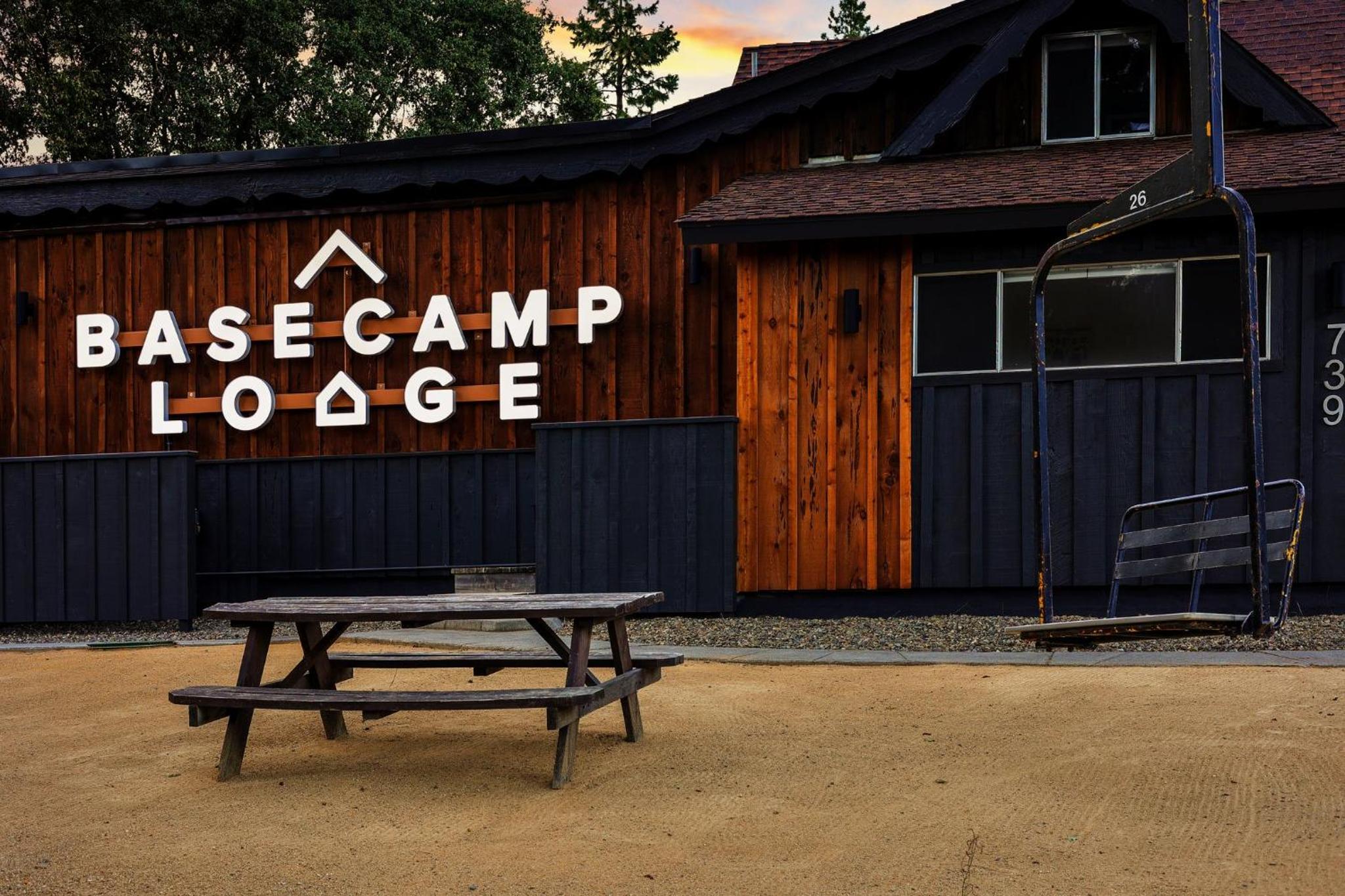 Basecamp Lodge