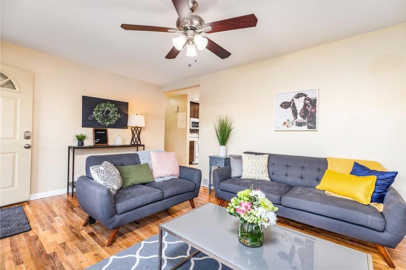 Cozy-3br-getaway-pets Allowed-nea view 3