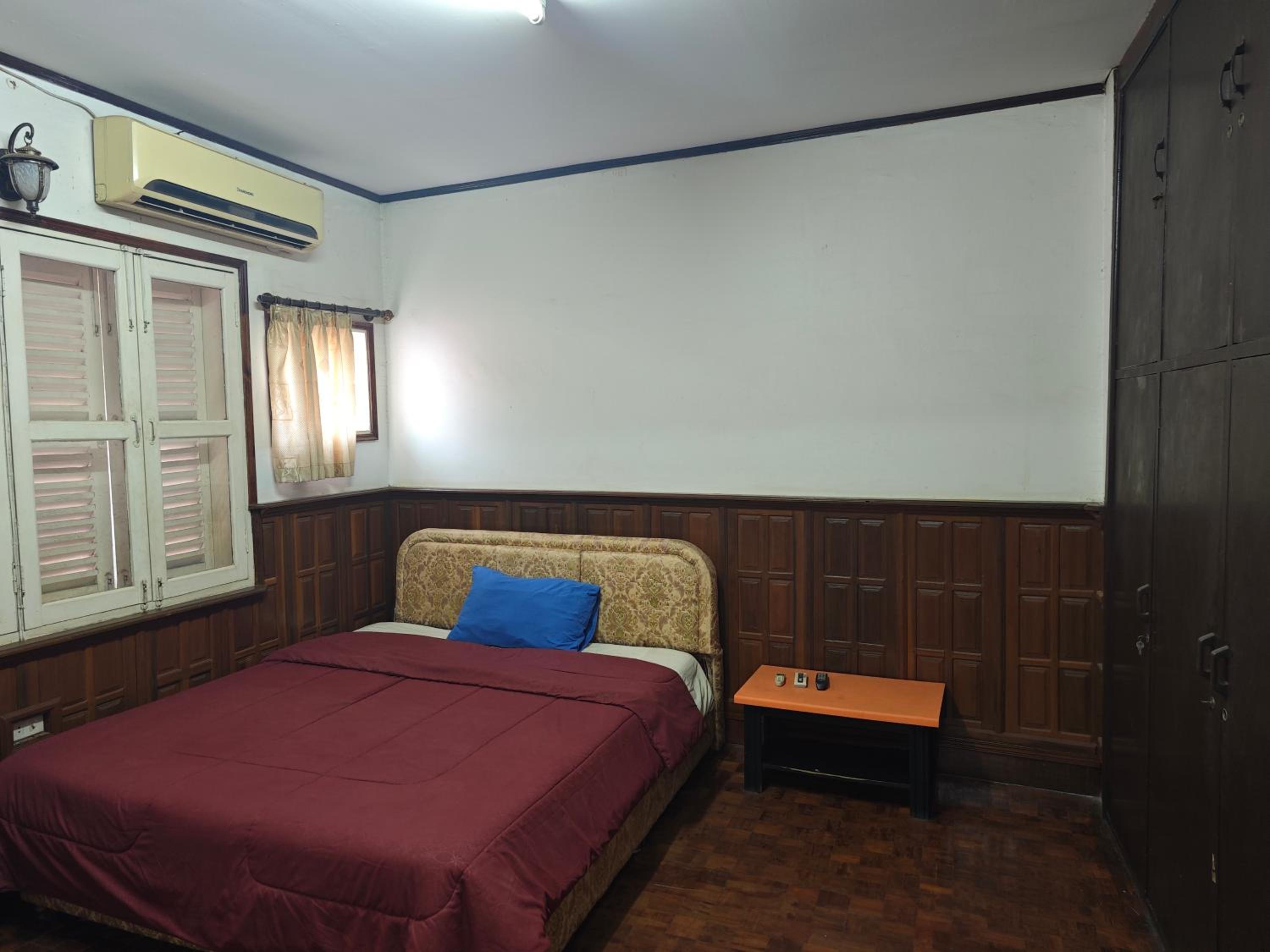 Gold house apartment