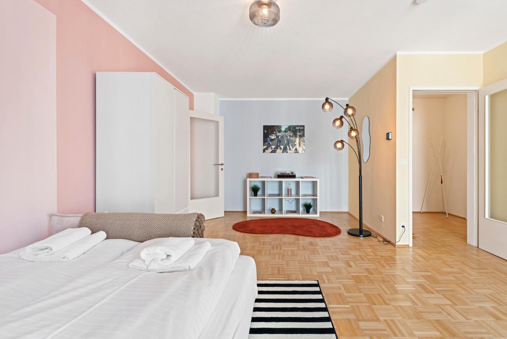 Naschmarkt City Apartment is Calling