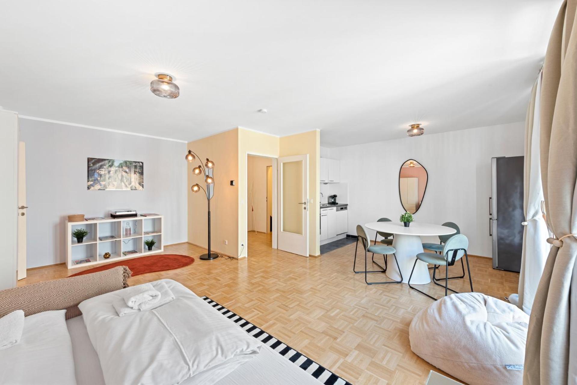 Naschmarkt City Apartment is Calling