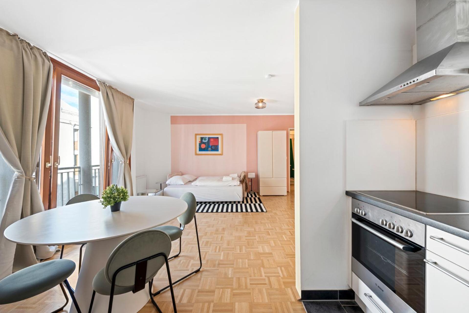 Naschmarkt City Apartment is Calling