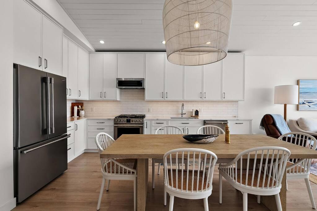The Beach House at Saratoga Oceanfront Oasis