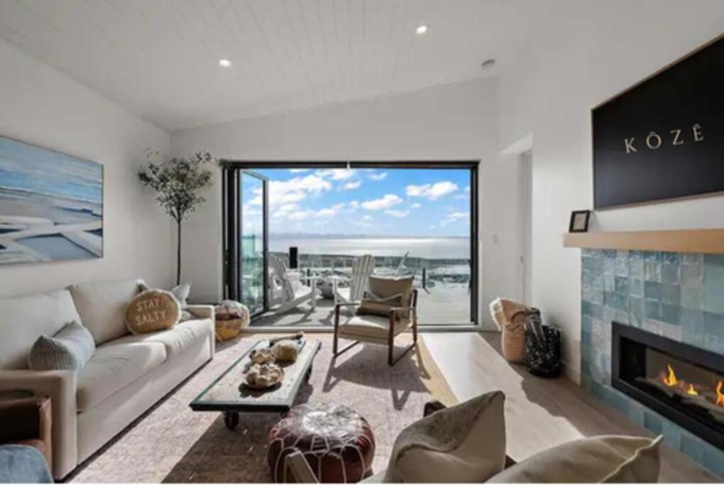 The Beach House at Saratoga Oceanfront Oasis