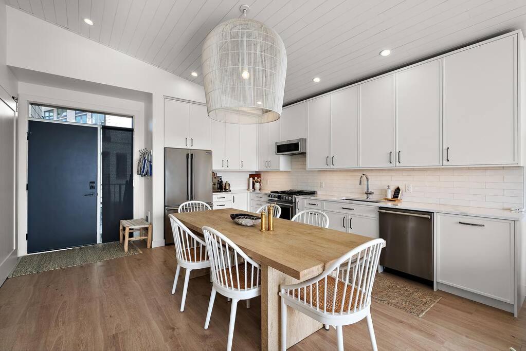The Beach House at Saratoga Oceanfront Oasis