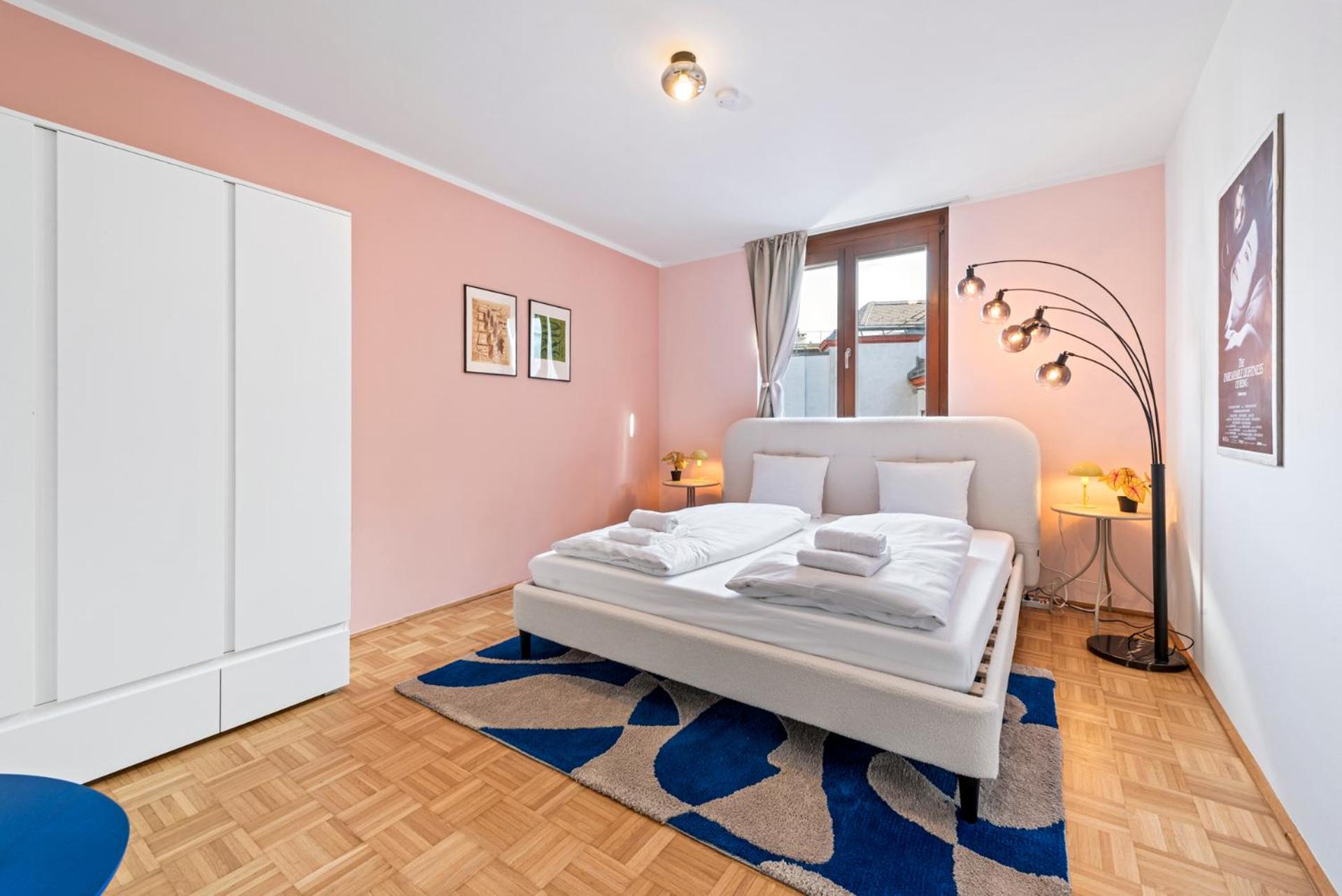 Naschmarkt City Apartment is Calling