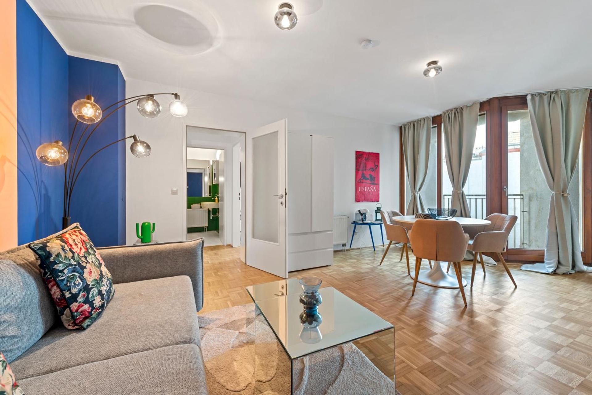Naschmarkt City Apartment is Calling