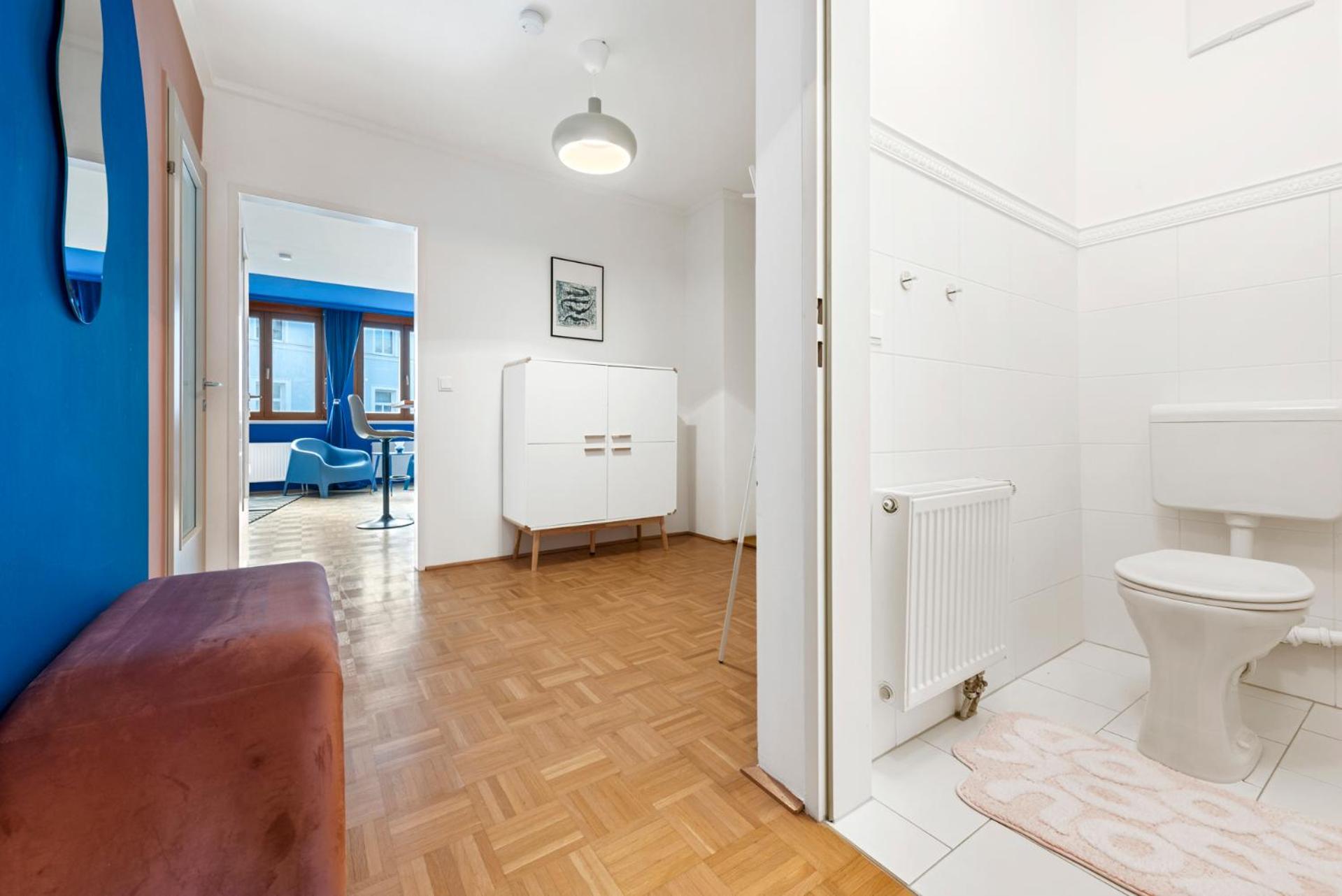 Naschmarkt City Apartment is Calling