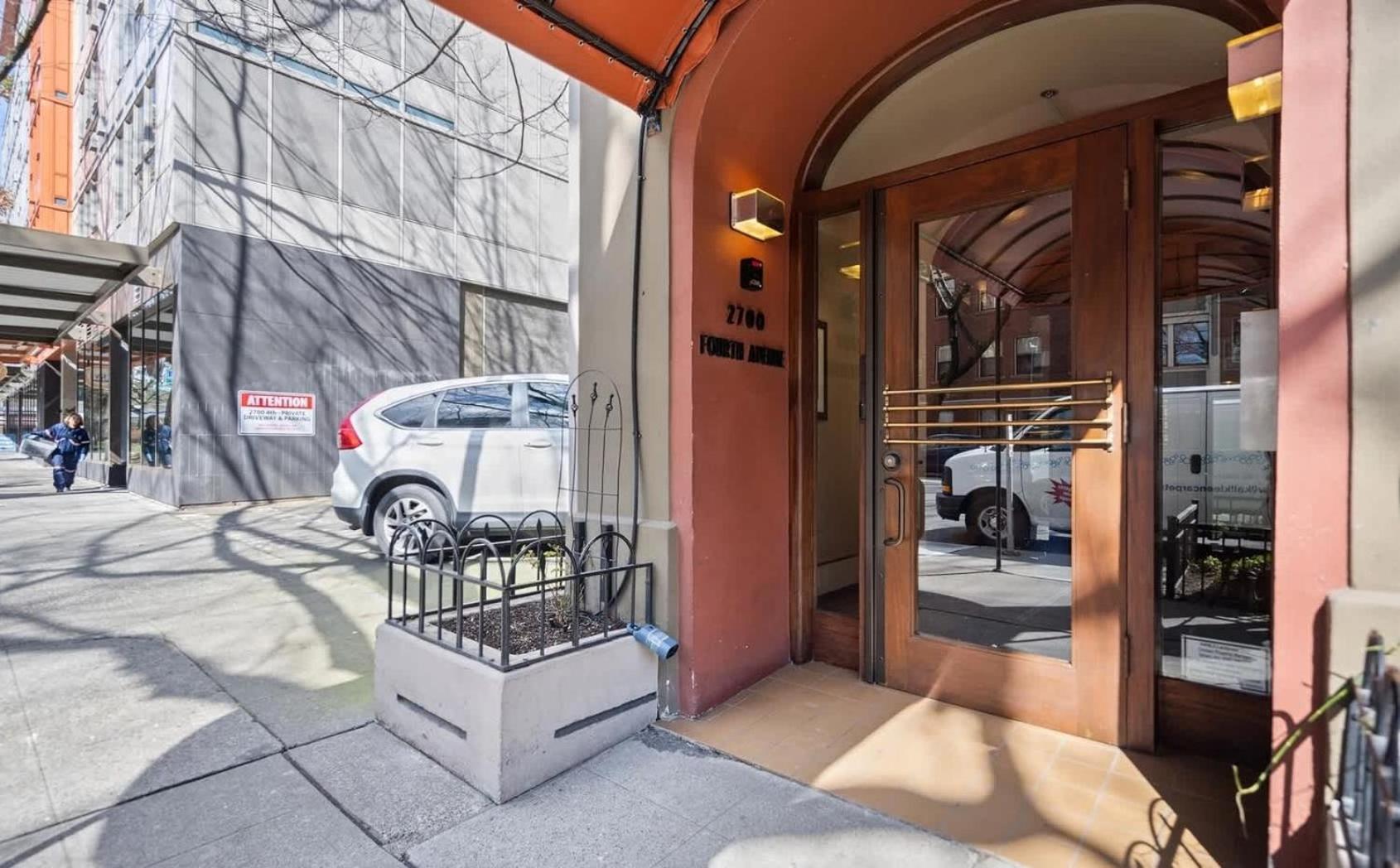 Secure updated condo in Belltown view 4