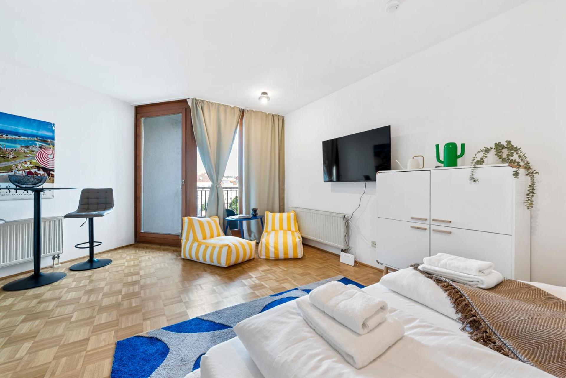 Naschmarkt City Apartment is Calling