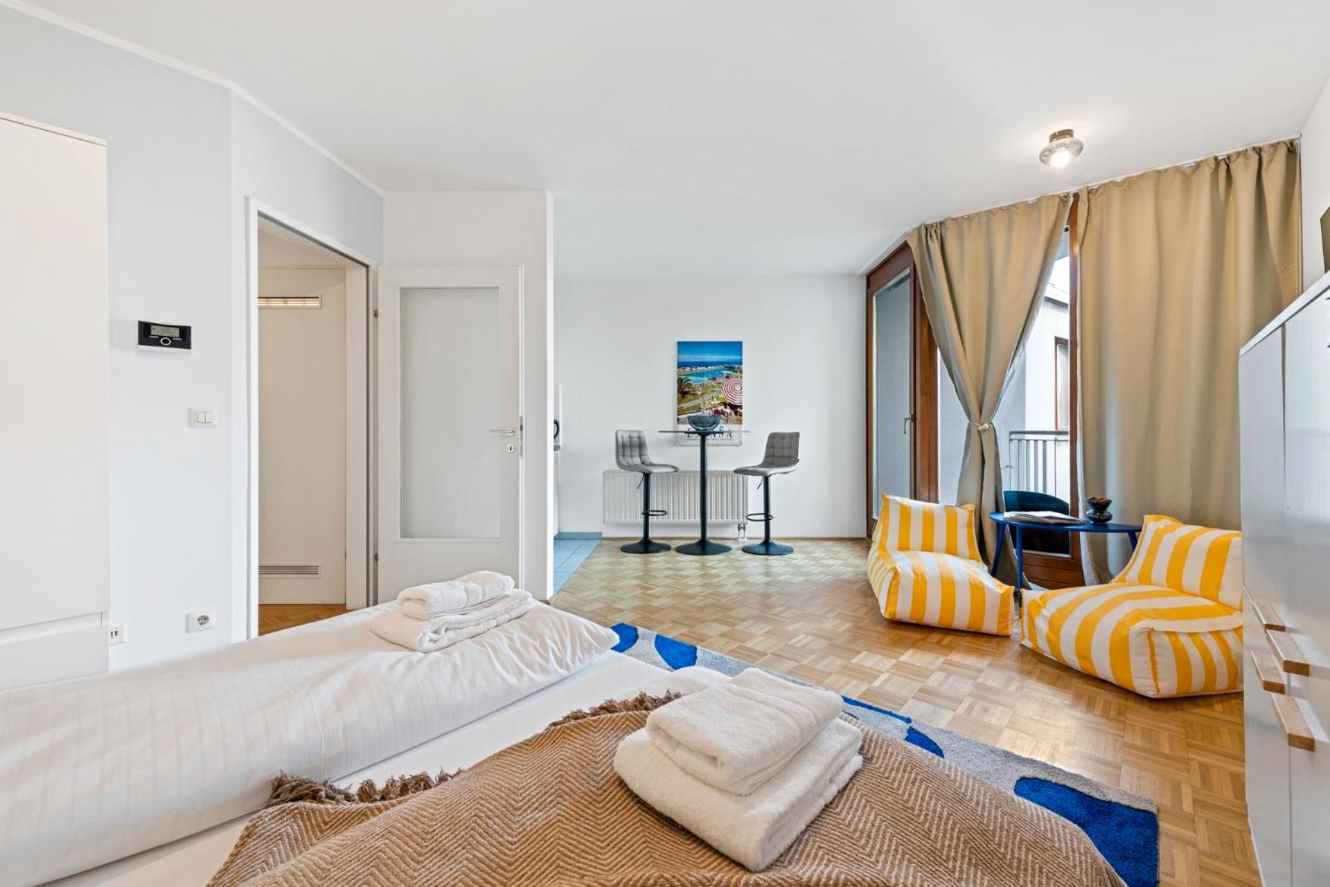 Naschmarkt City Apartment is Calling