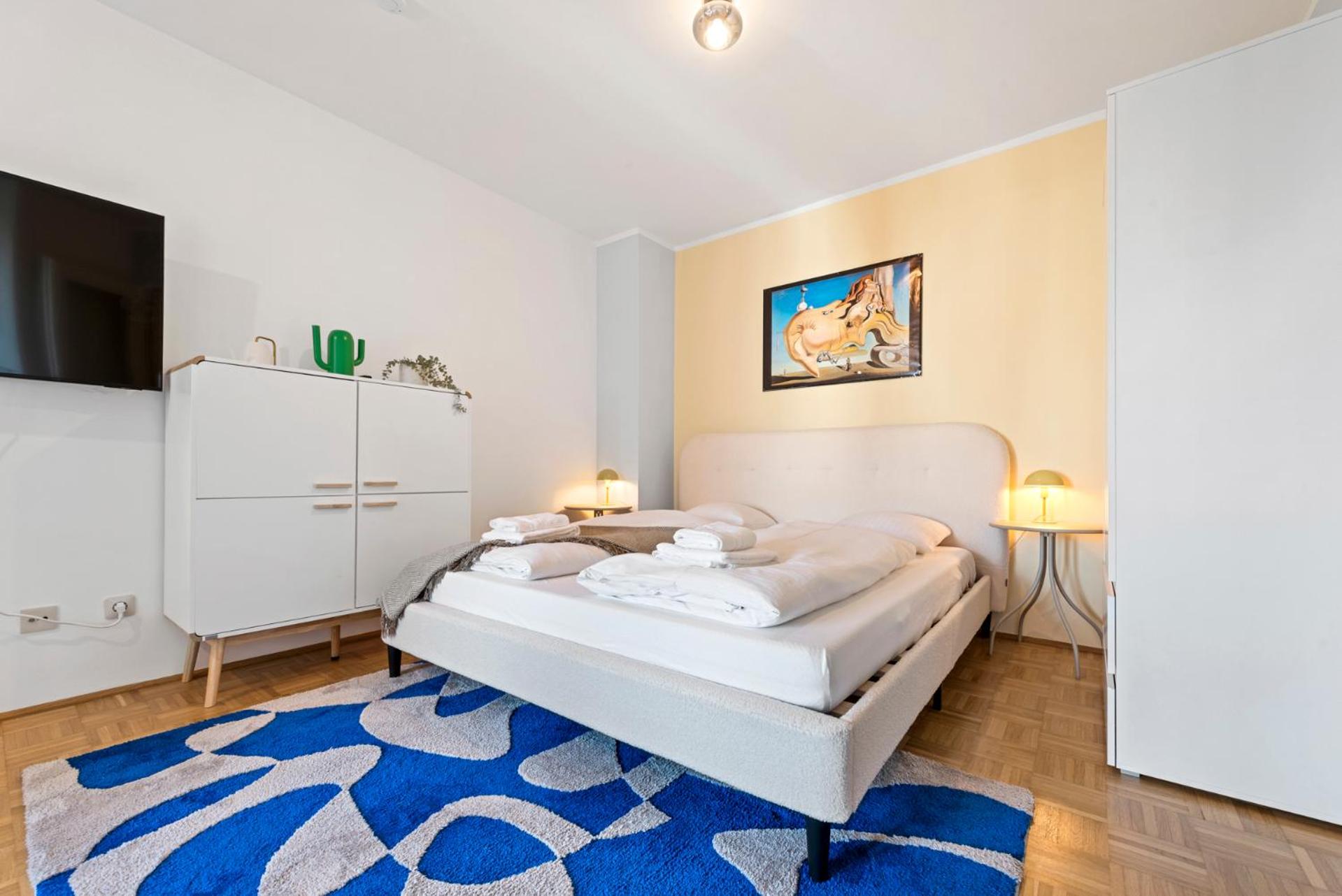 Naschmarkt City Apartment is Calling
