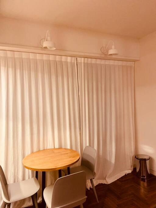 Studio de diseño con patio