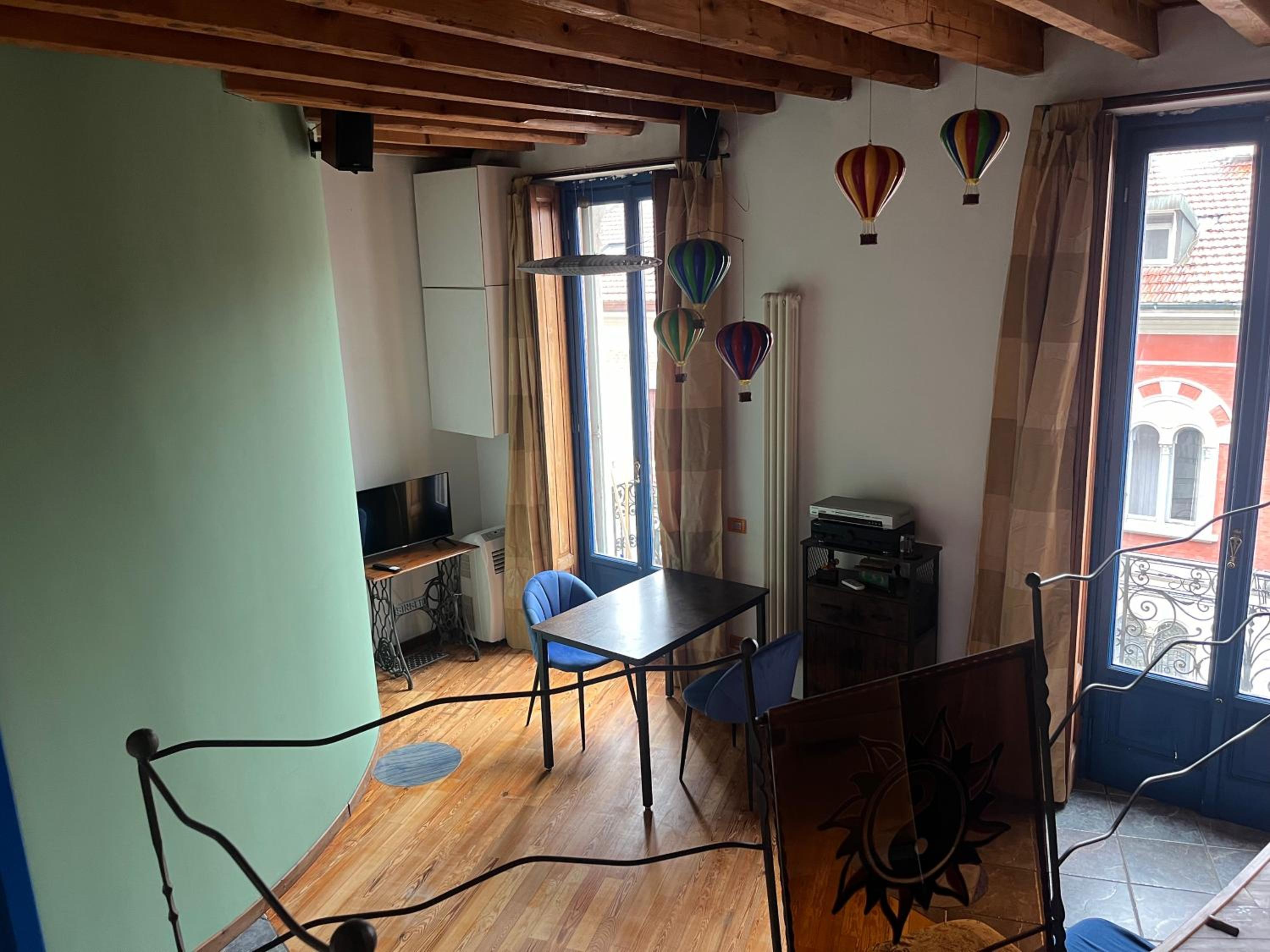 BNB MAX - Exclusive studio - Central station