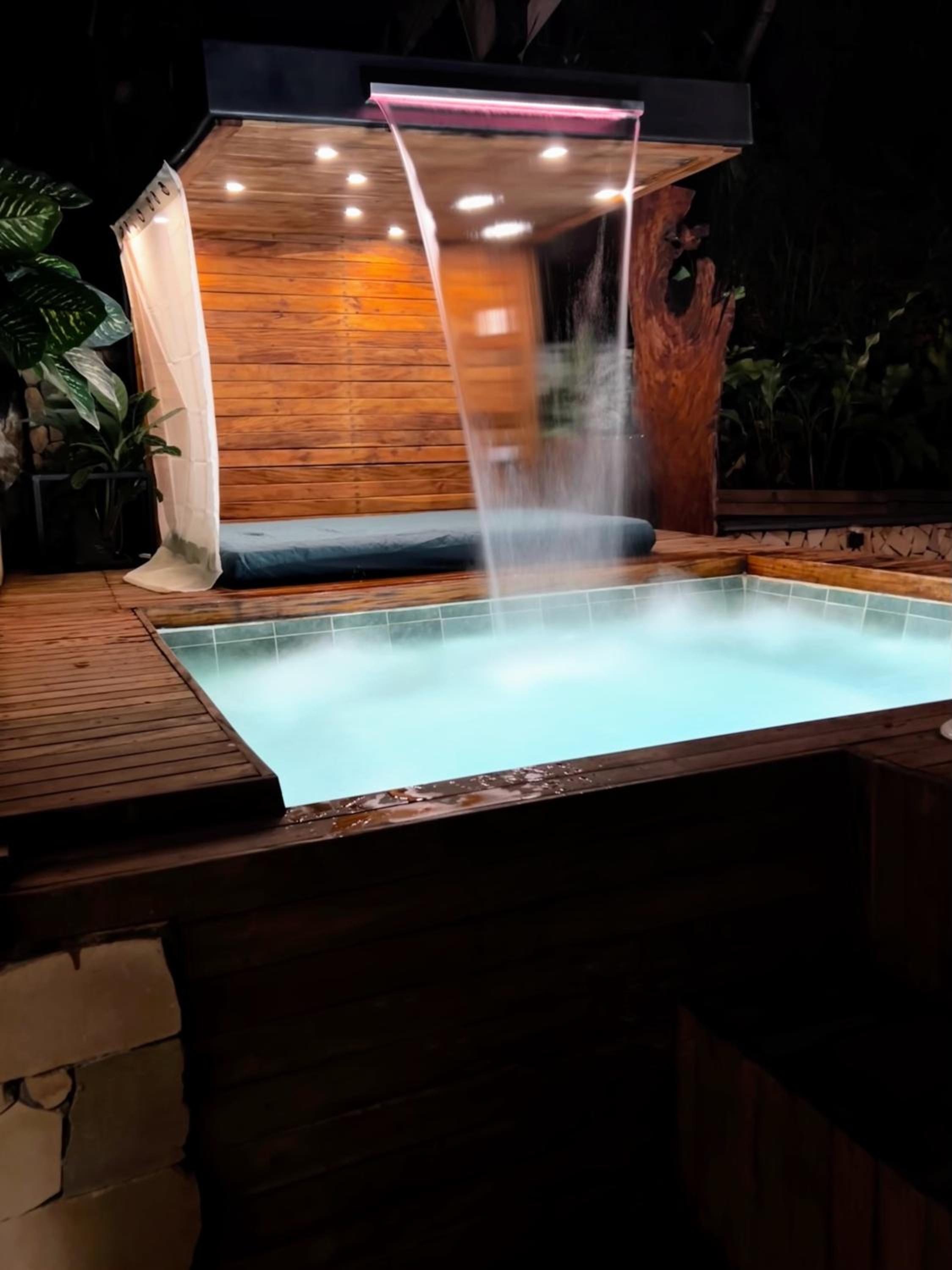 Cabaña Cedro Amarillo - Jacuzzi Grande Con Calefacción - Cerca a Medellín