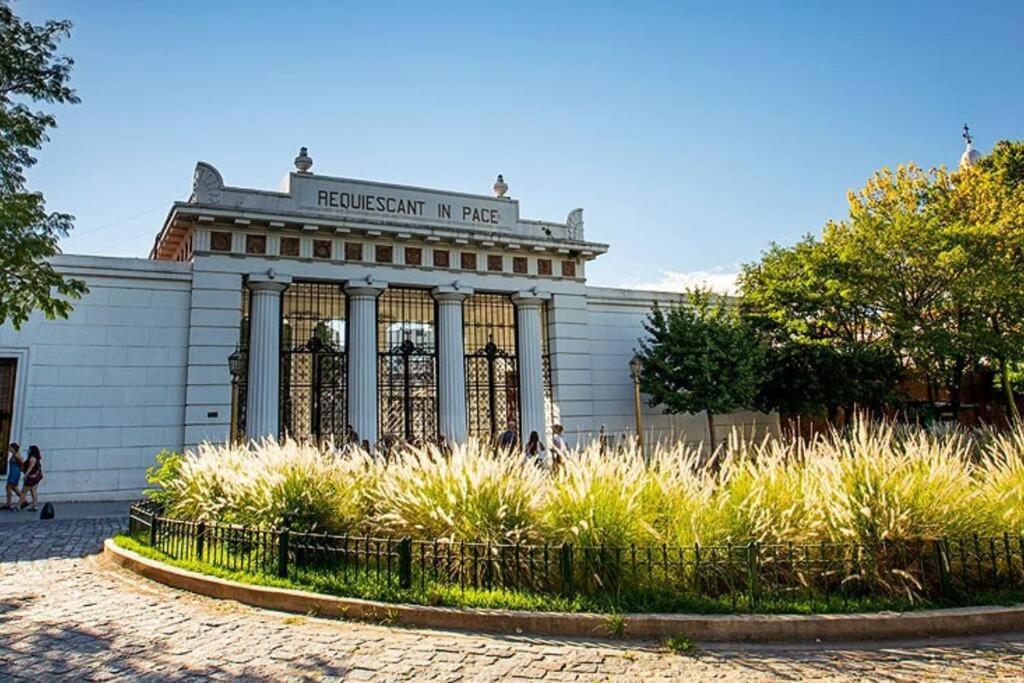 Acogedor y silencioso en Recoleta con balcón, la mejor ubicación!!