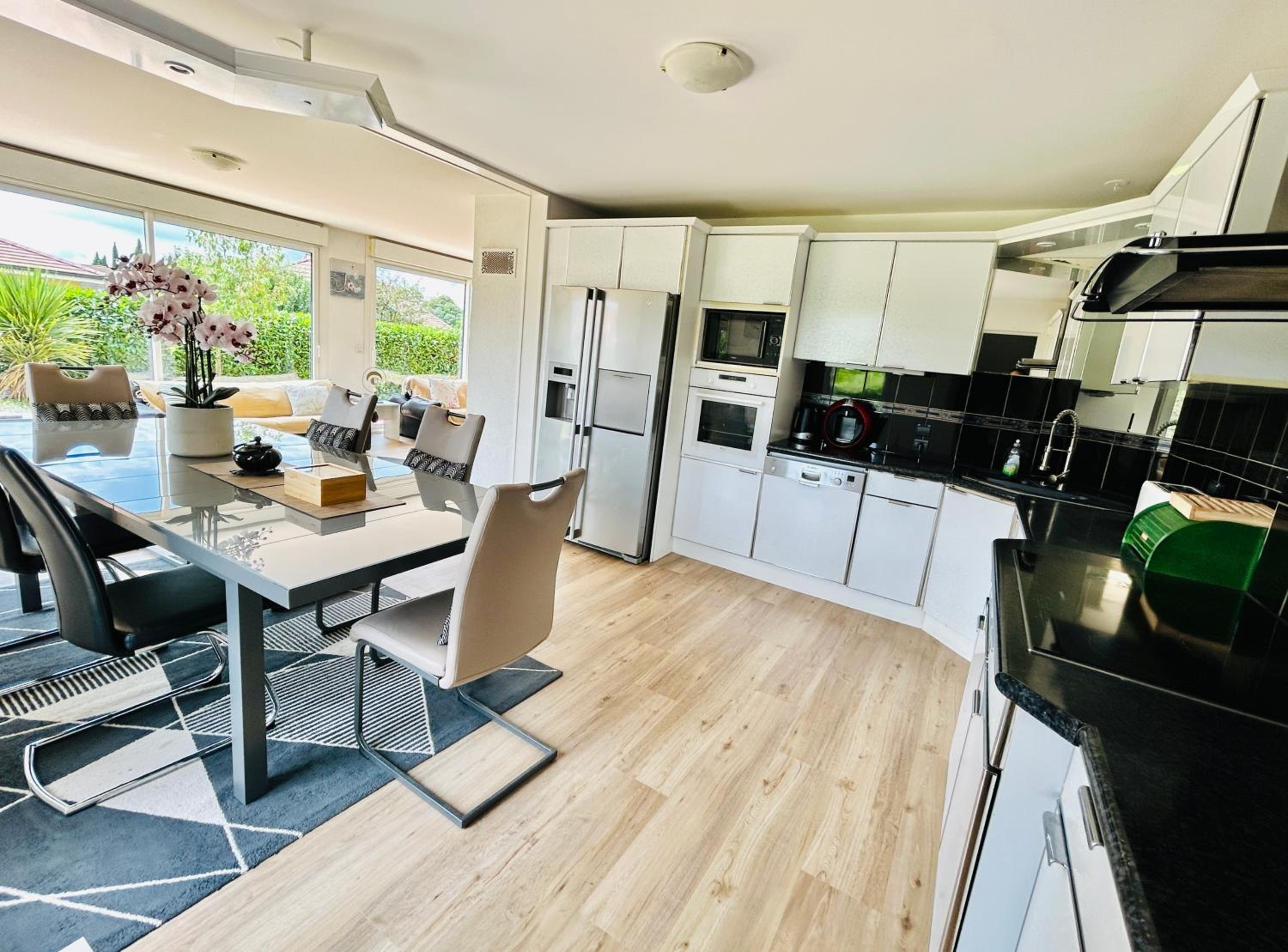 Beausoleil SPA Villa XL-Geneva, Lake, Mountains-Full Love Stay-SPA optional extra fee