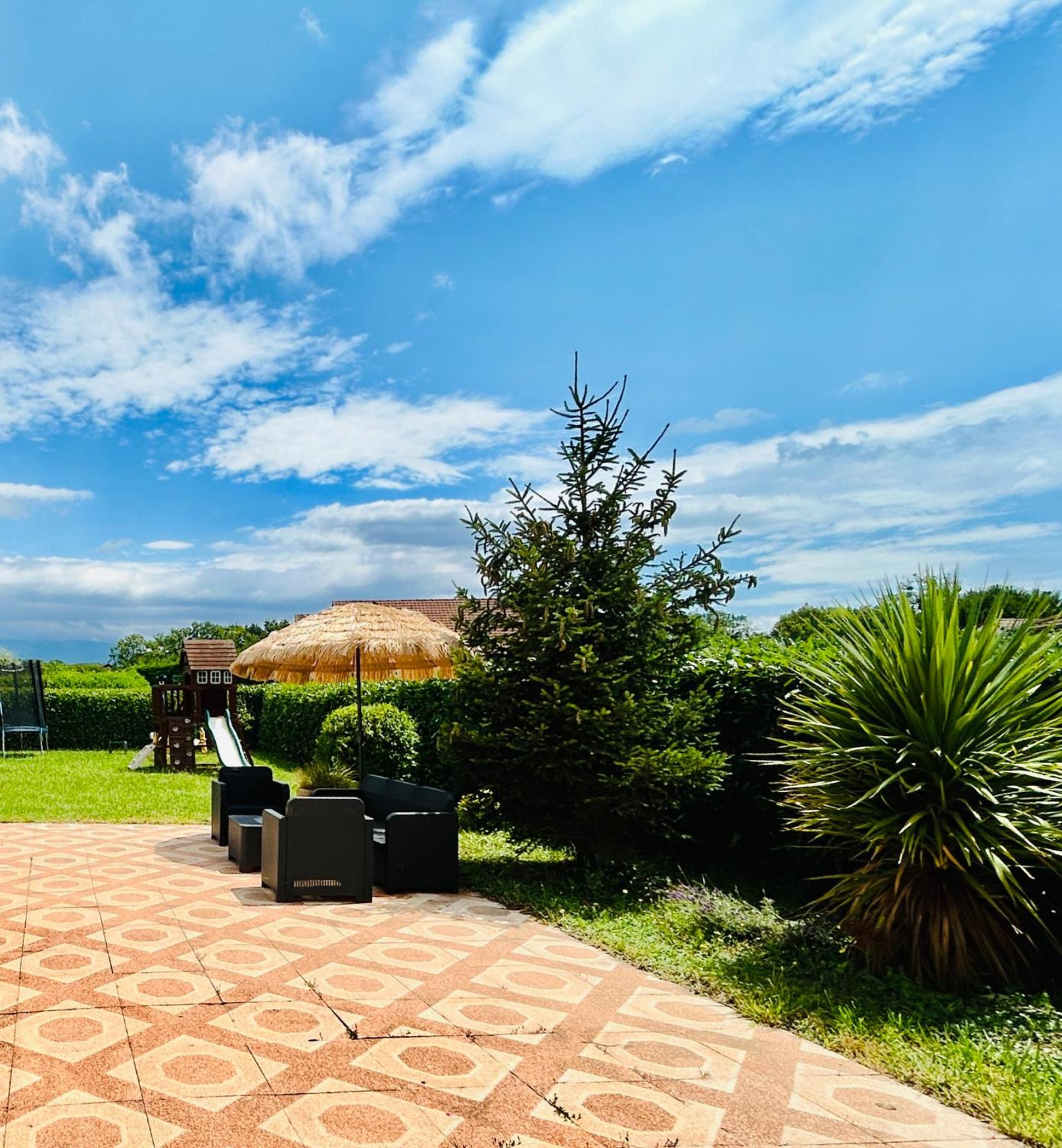 Beausoleil SPA Villa XL-Geneva, Lake, Mountains-Full Love Stay-SPA optional extra fee