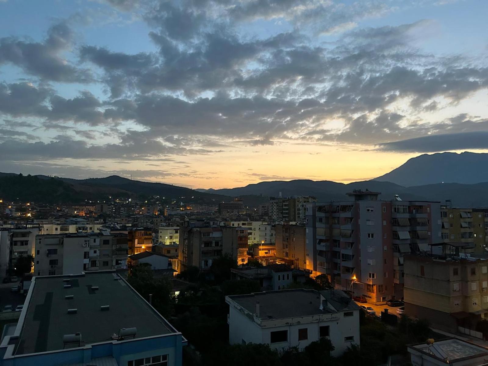 Contemporary & Cozy Apartment Berat