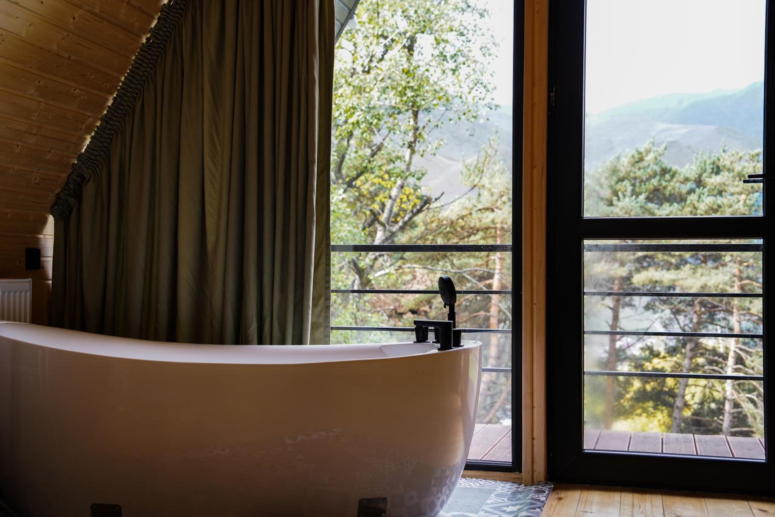 Libertà Cottage Kazbegi view 5