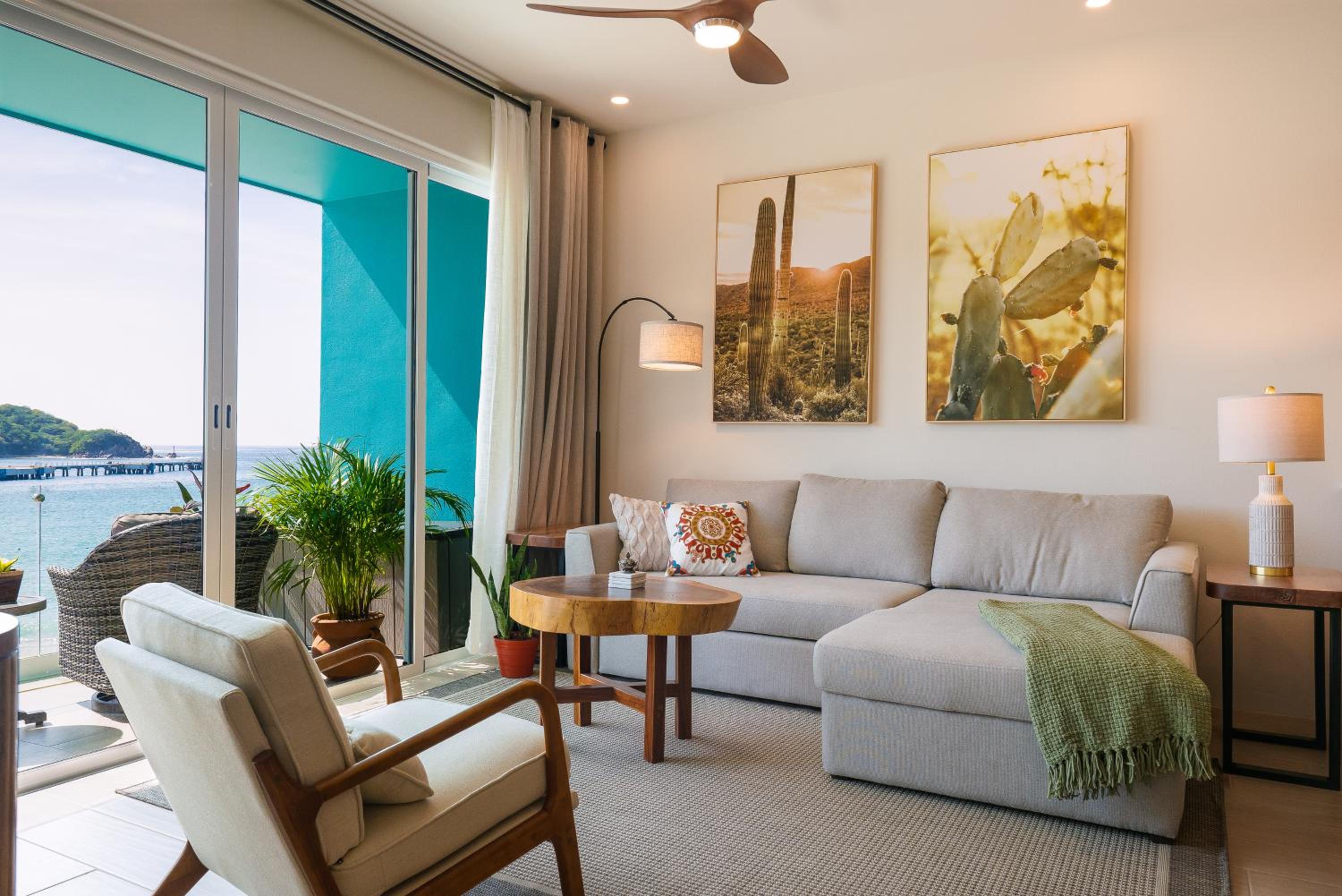 Playa Sur Paradise - Beachfront Living
