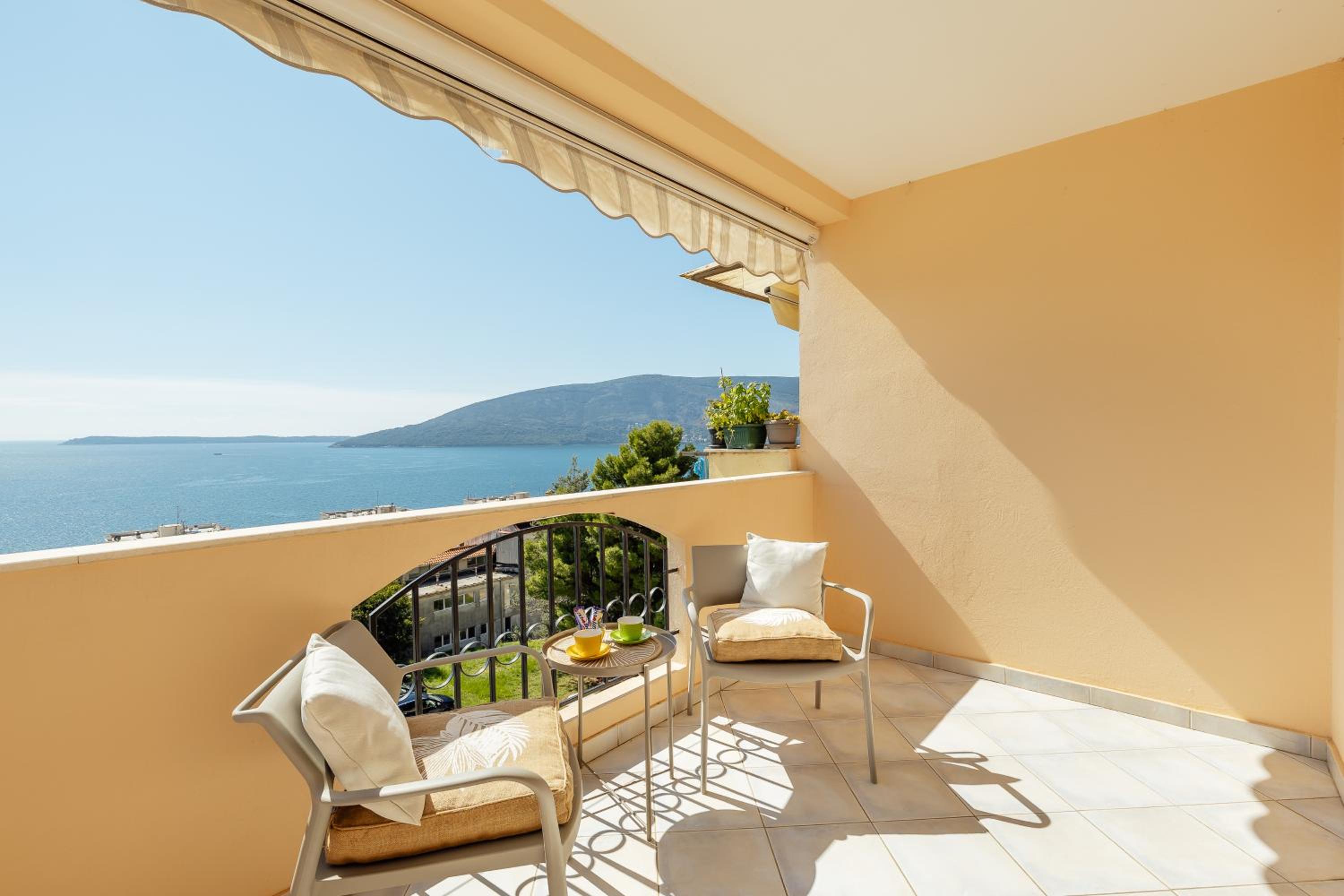 What a view! Apartment Herceg Novi view 3