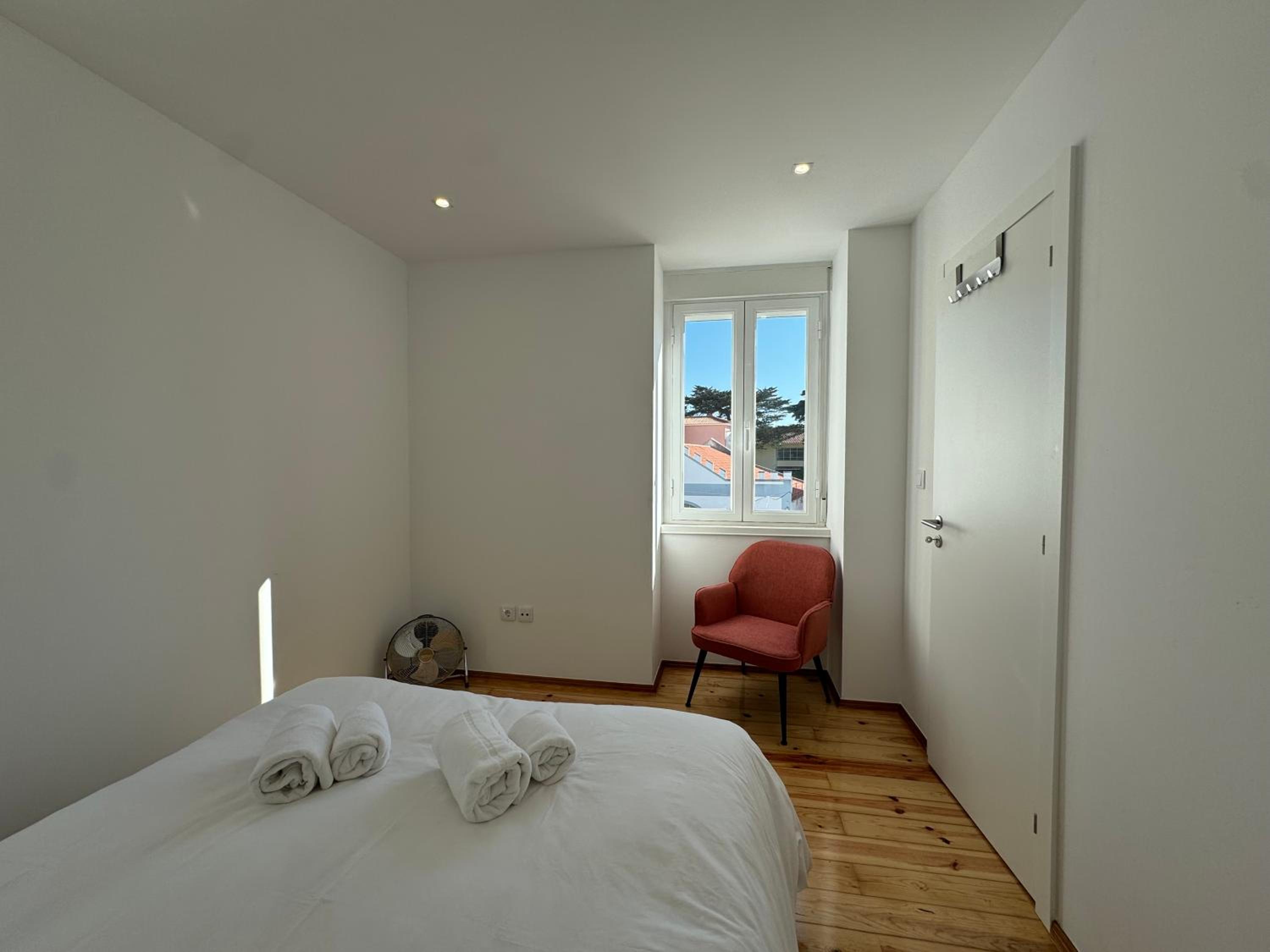 Estoril Escape - Family & Friends Beach Getaway view 4