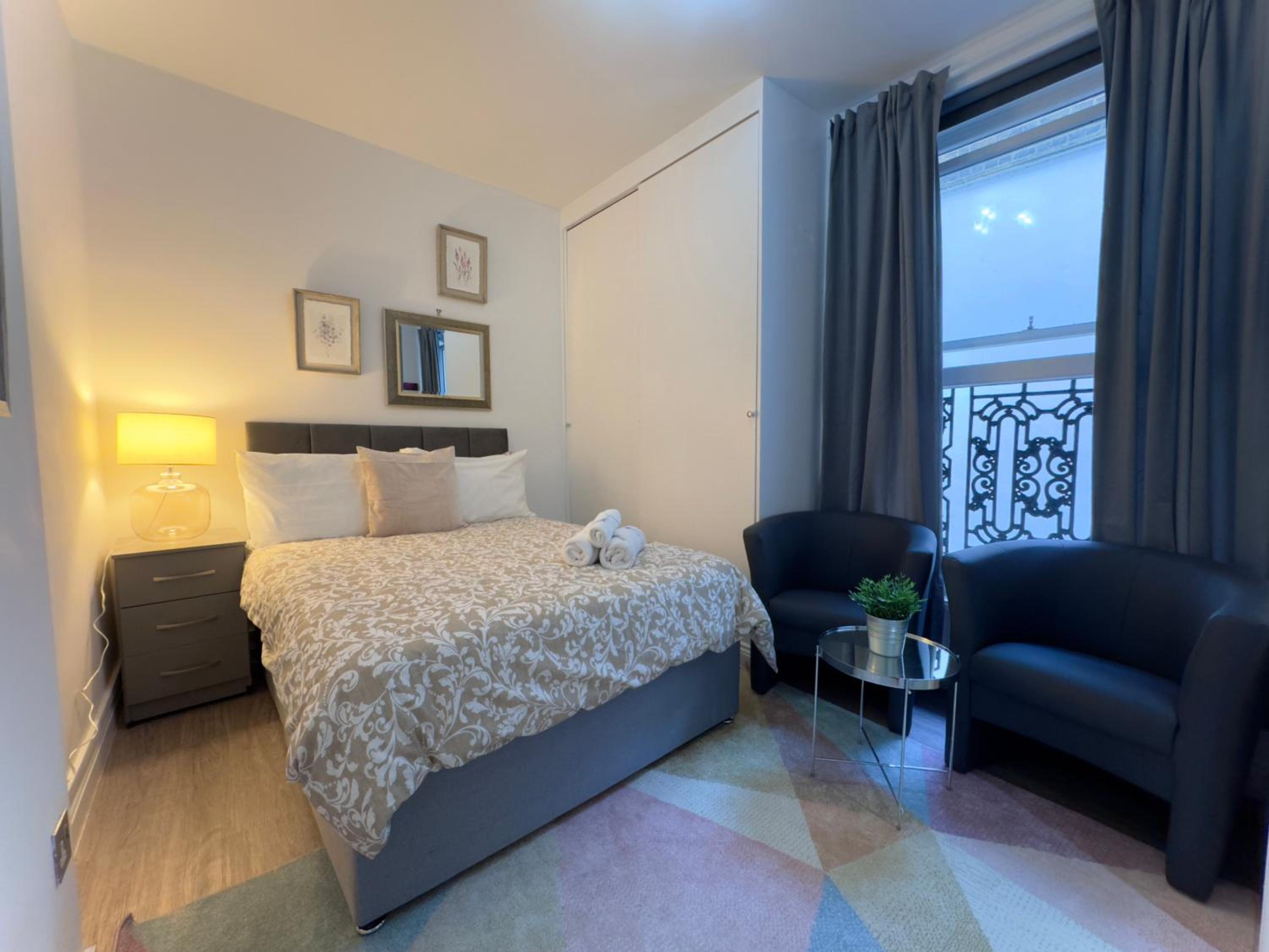 Studio flat Paddington Hyde park