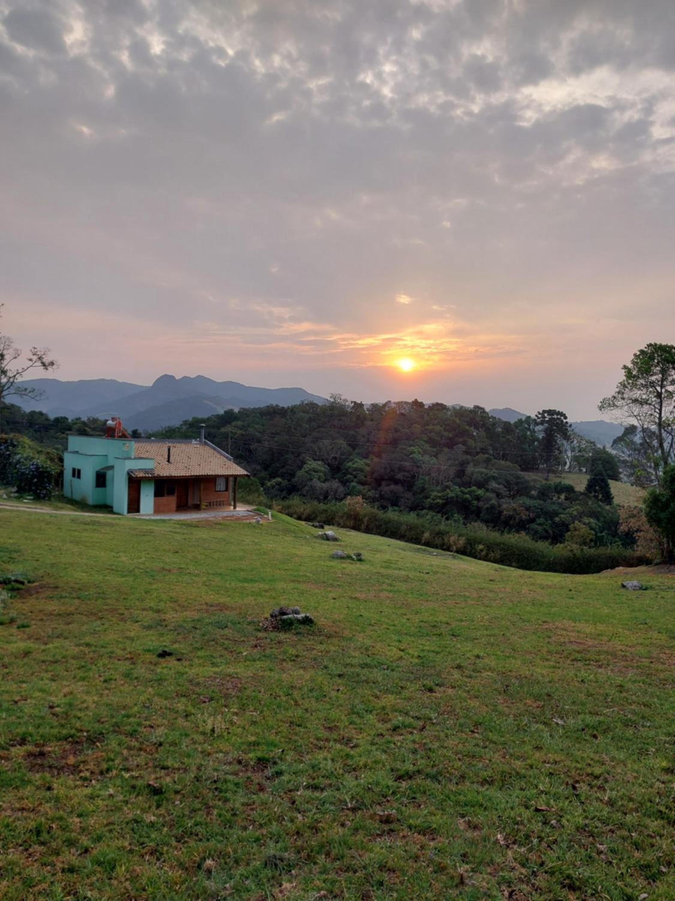 CASA NA MONTANHA