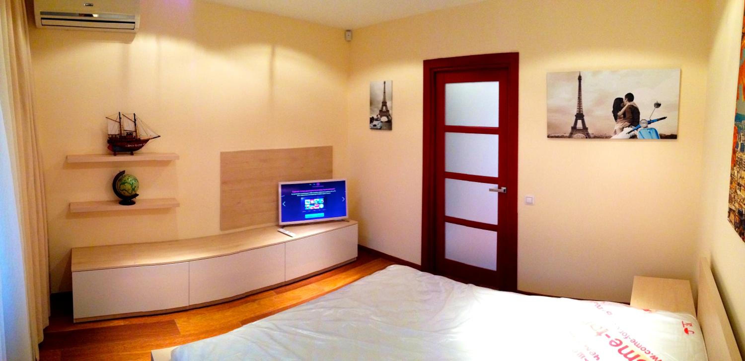 Apartment Mihailovskaya view 2