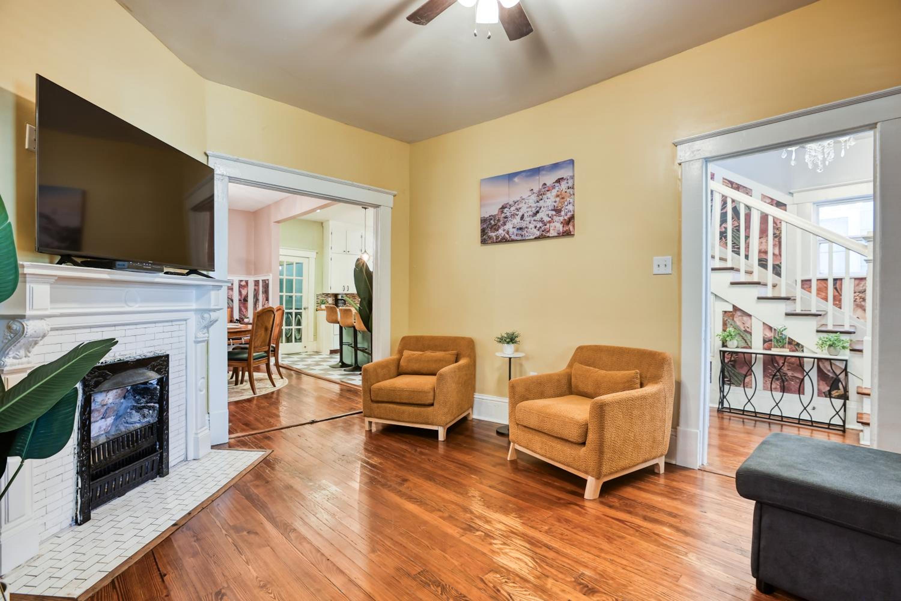 Spacious Home Near Starland, River St & DT - Arcade
