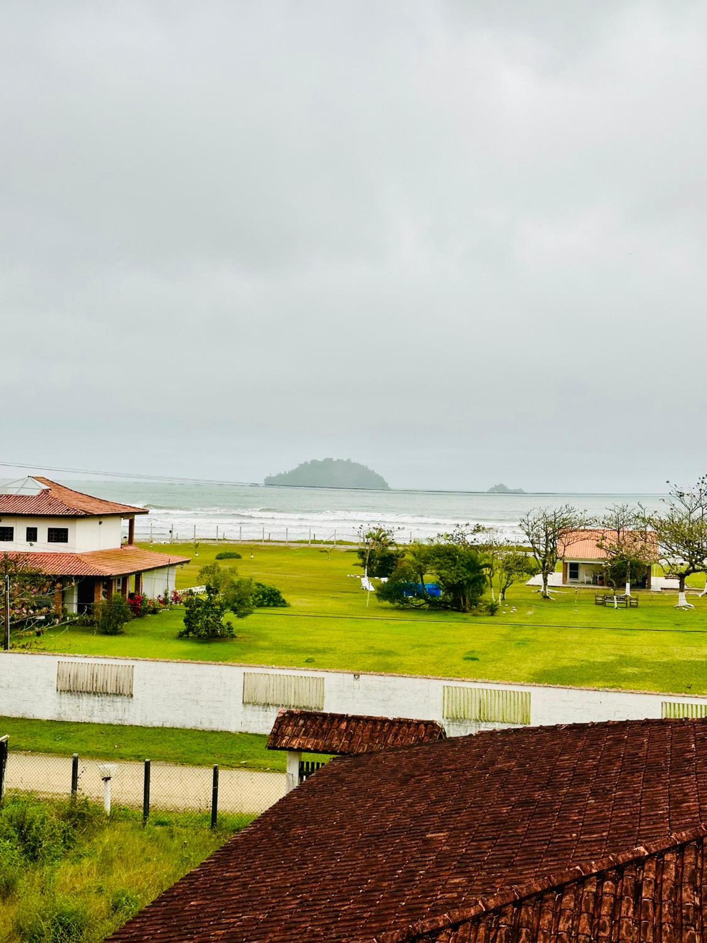 Casa com Vista do Mar e Montanha