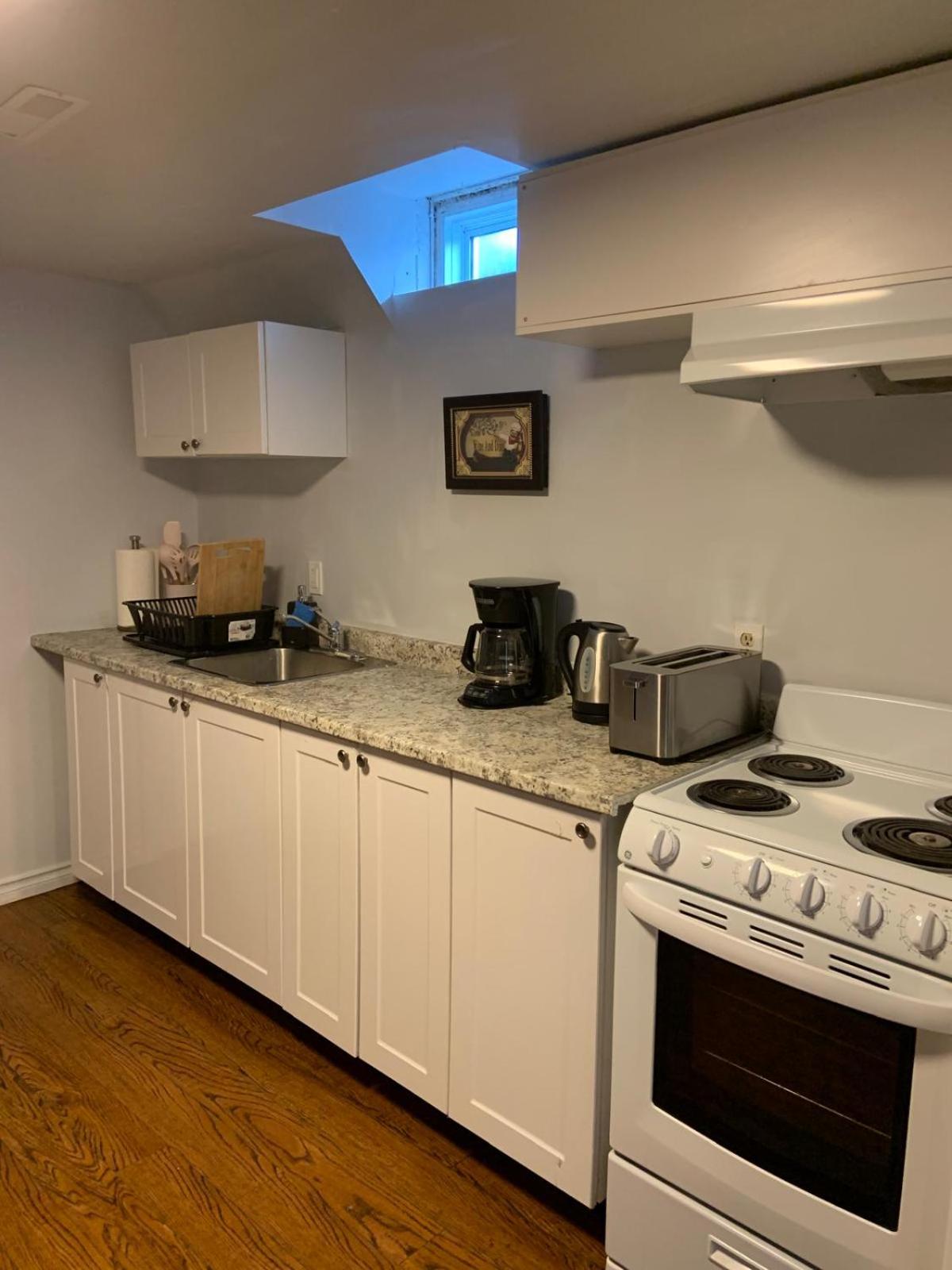 Cozy Lower Level 2BR Apartment
