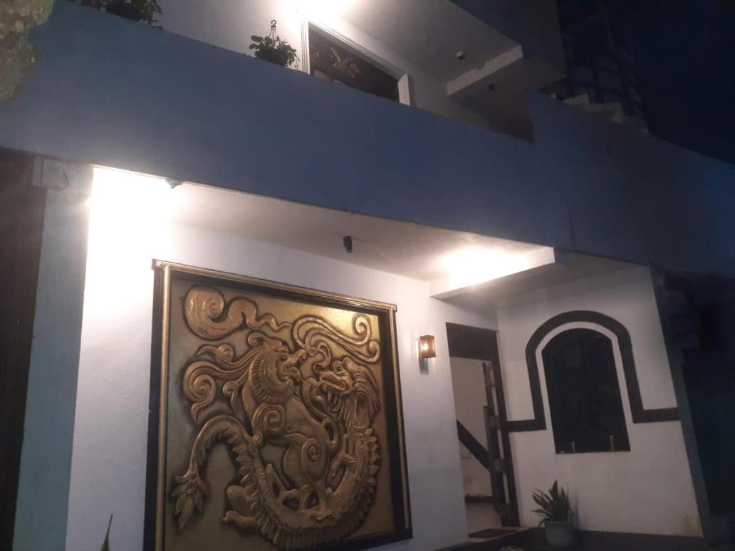 Mount Laveniya Options Resorts