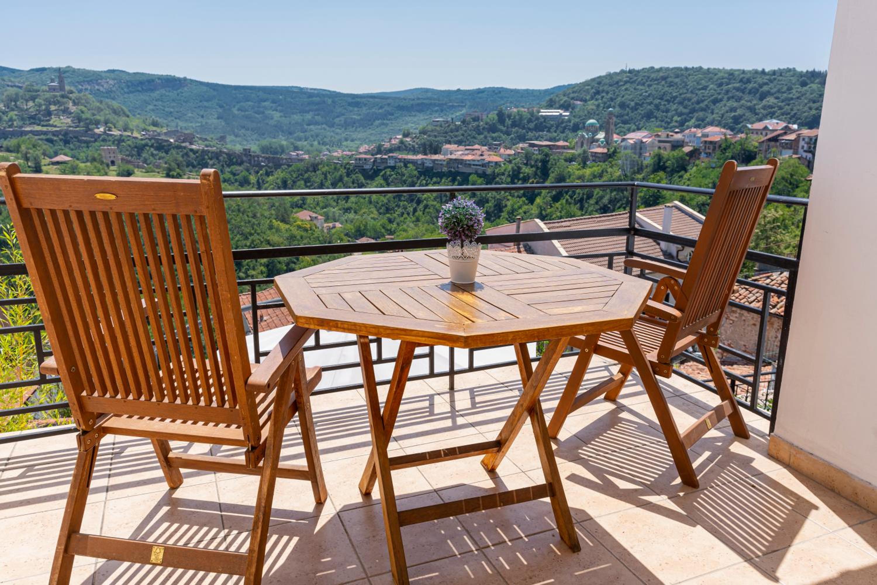 Tsarevets panoramic apartments Veliko Tarnovo - Image 5