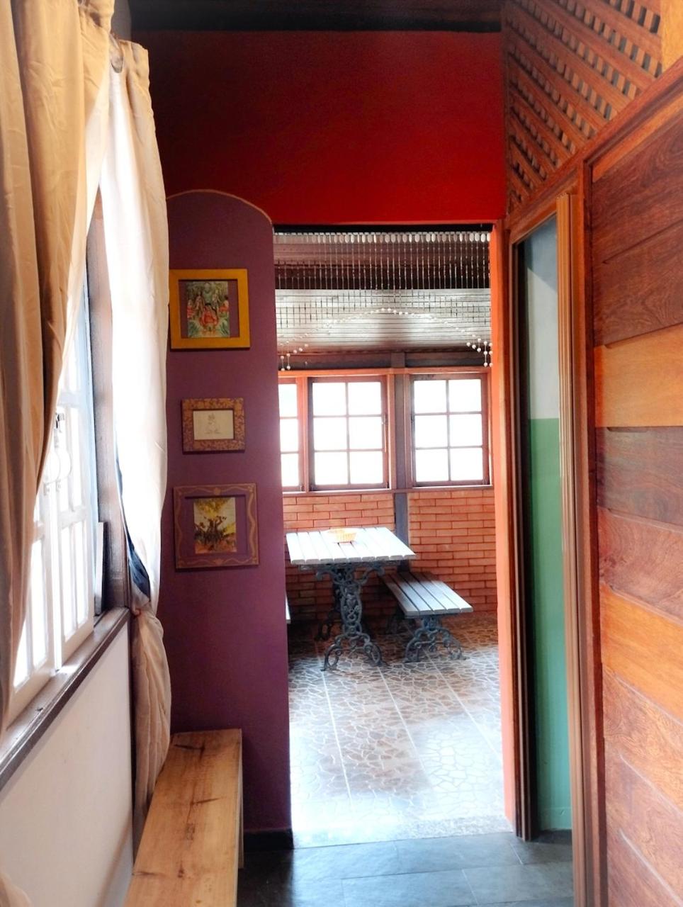 Casinha mística nas montanhas em São Pedro da Serra