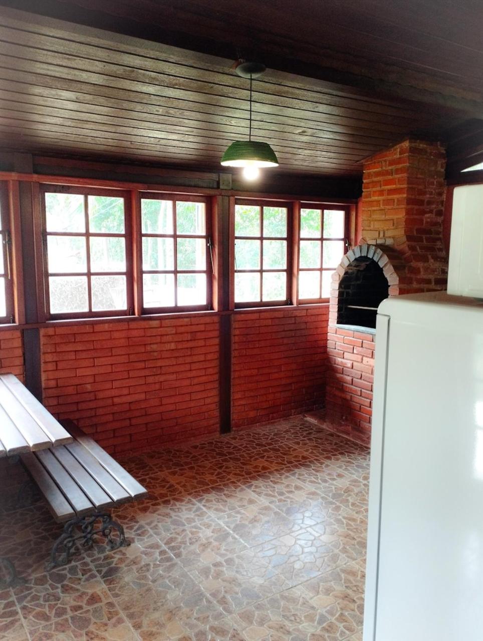Casinha mística nas montanhas em São Pedro da Serra