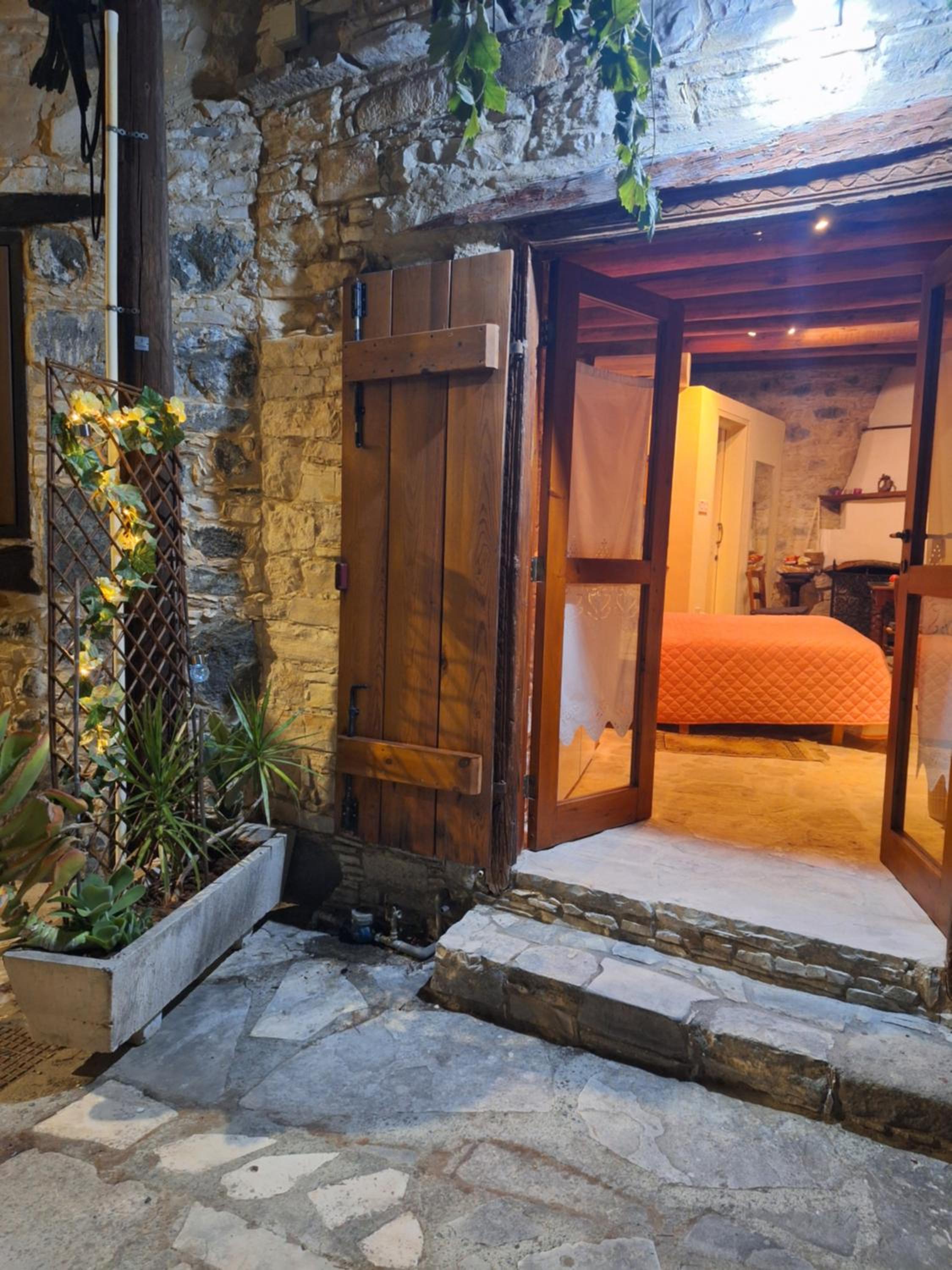 Eleni's Cottage