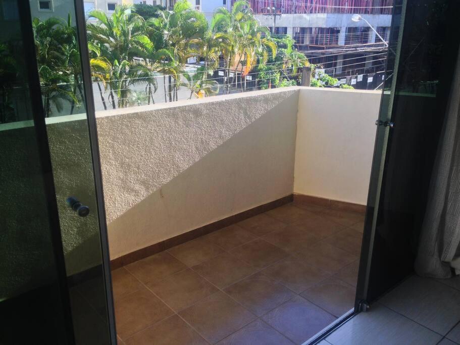 Apto Espaçoso na Praia da Enseada