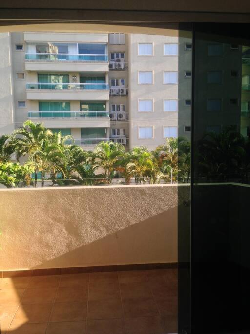 Apto Espaçoso na Praia da Enseada