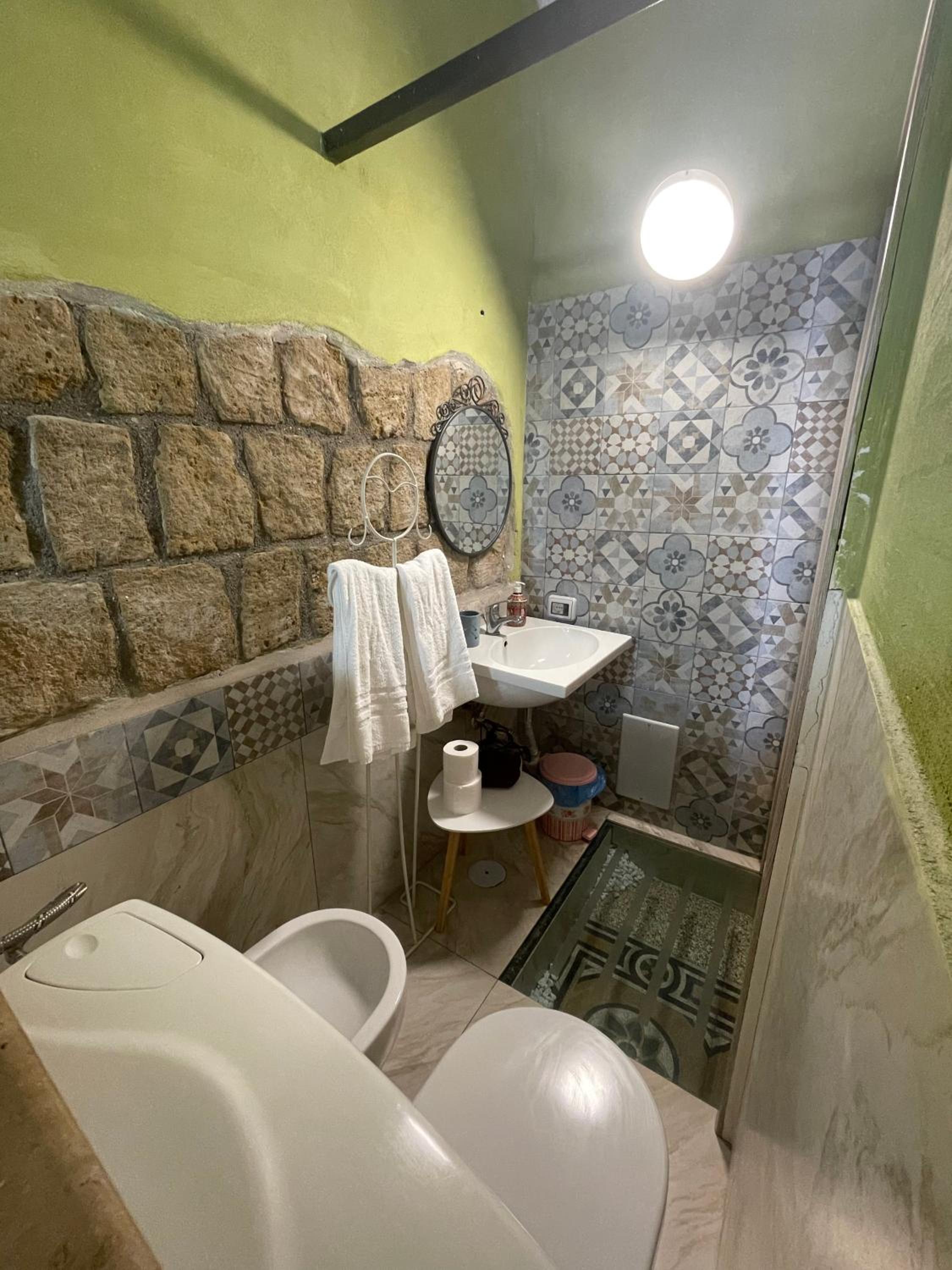 Lesuite en Naples — bathroom