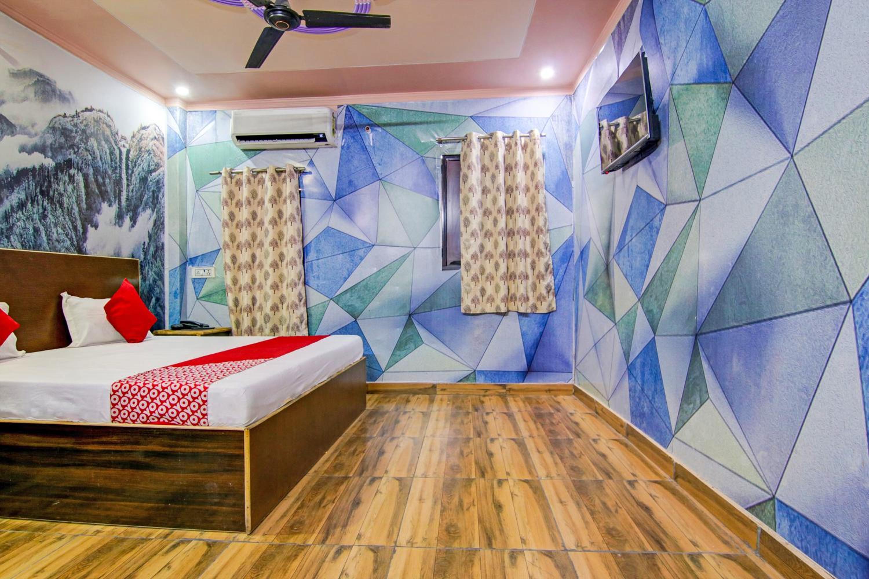 Hotel O Viraj