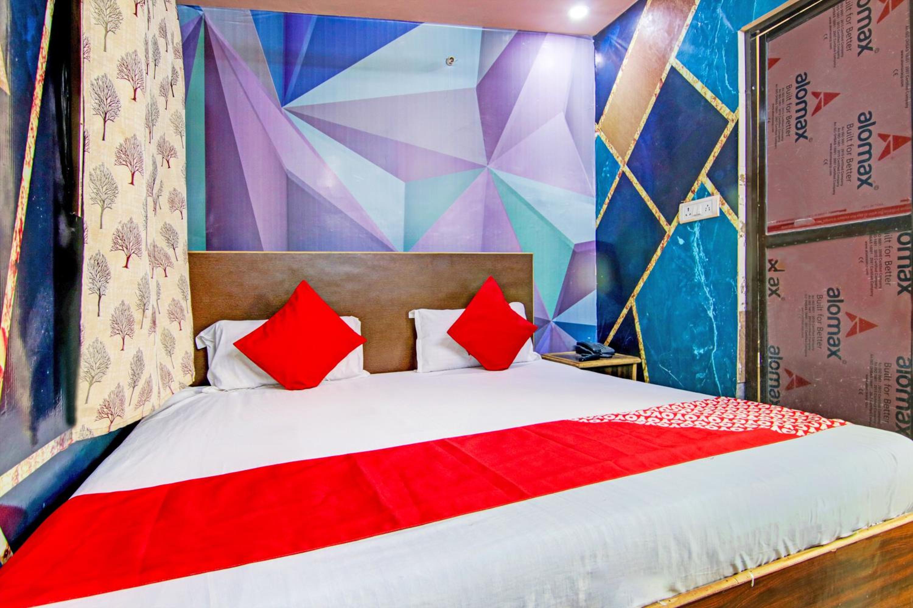 Hotel O Viraj
